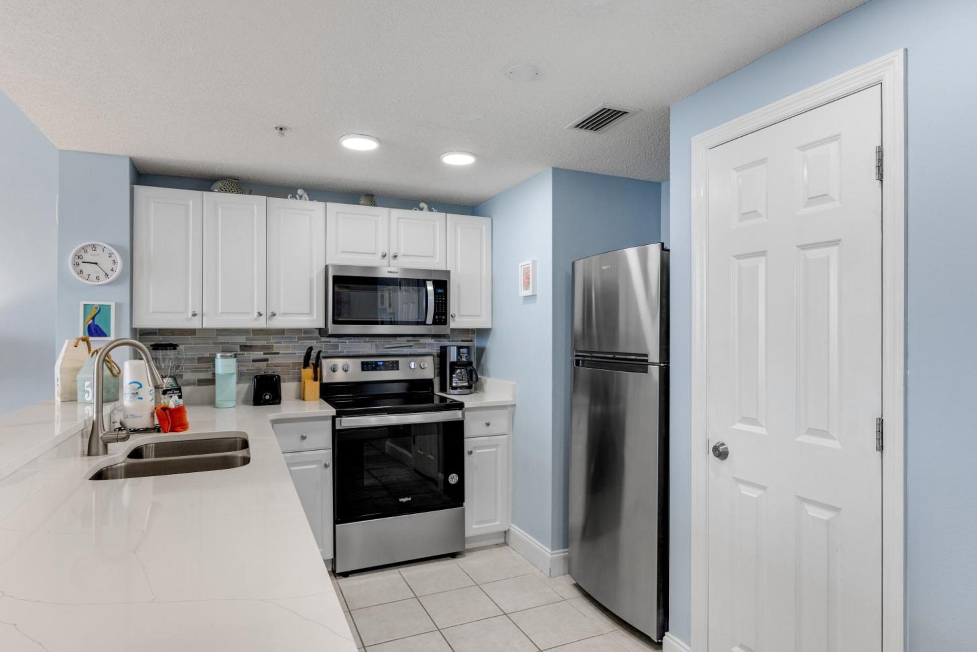 Parking Fee Included-Majestic 1-1606! Gulf Front 1Bedroom, Pool,Hot Tubs,Tennis Panama City Beach Exterior photo
